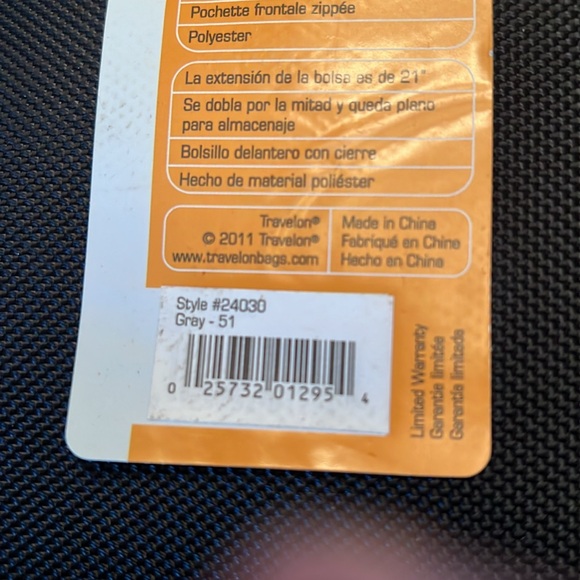 NWT. Travelon Pack-Away 21” Duffel - Picture 6 of 6